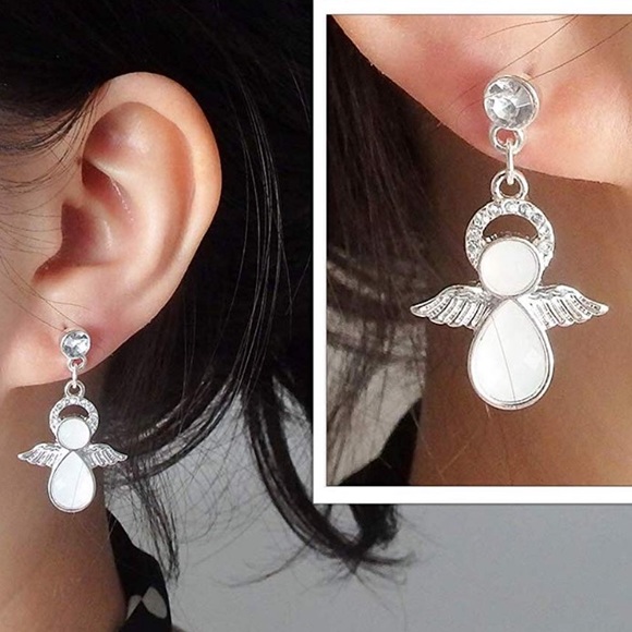 🆕NWOT Angel Wing Statement Earrings - Picture 5 of 6